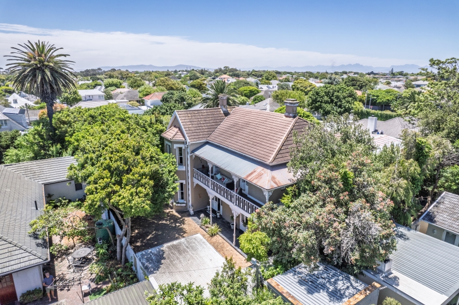 4 Bedroom Property for Sale in Claremont Western Cape